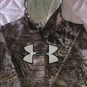 Under Armour women’s hoodie